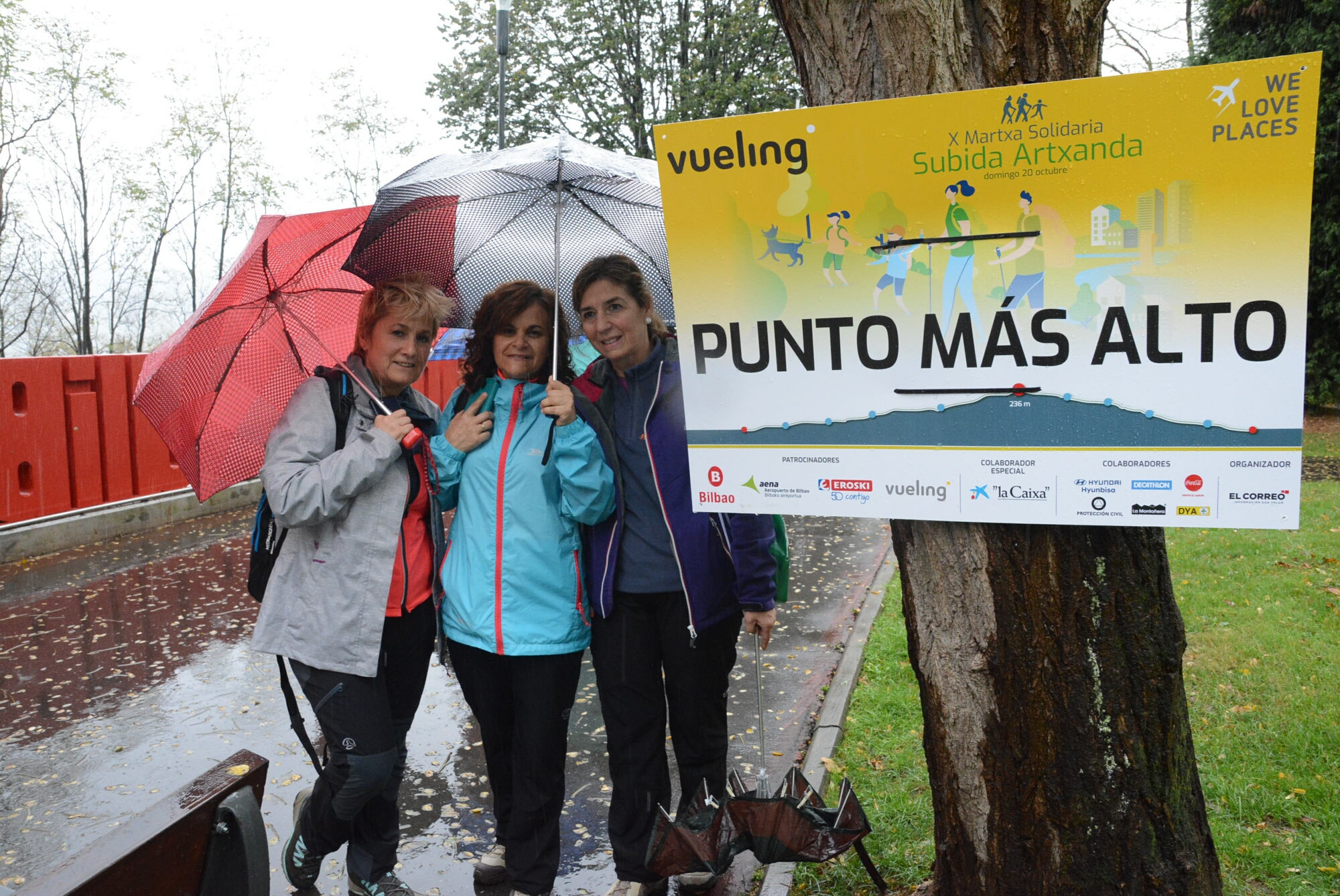 Foto 32 de la avituallamiento y mirador - Galería de la Subida a Artxanda 2019